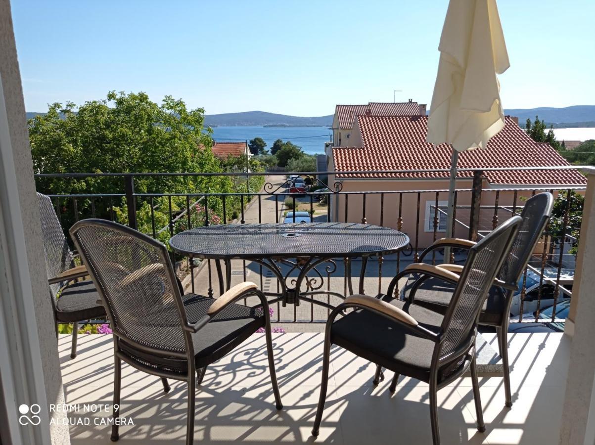 Apartments Vodopija 300M To The Beach Sveti Filip i Jakov Exteriör bild