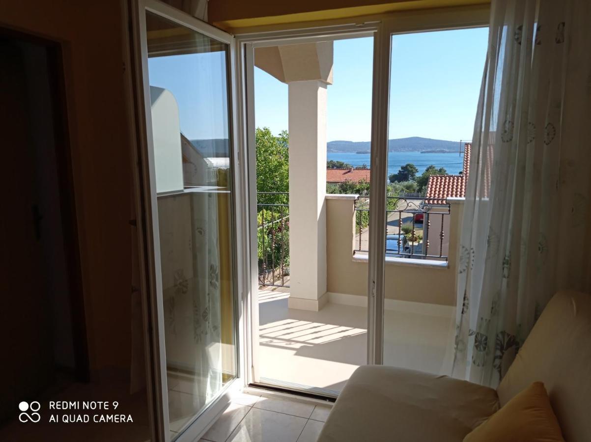 Apartments Vodopija 300M To The Beach Sveti Filip i Jakov Exteriör bild