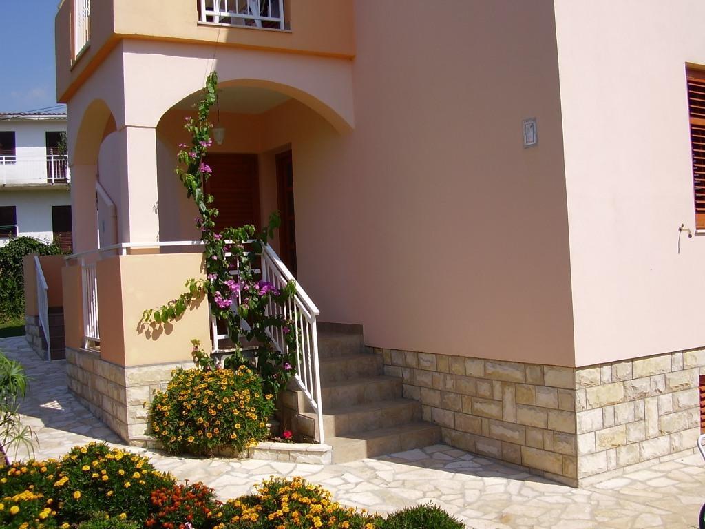 Apartments Vodopija 300M To The Beach Sveti Filip i Jakov Rum bild