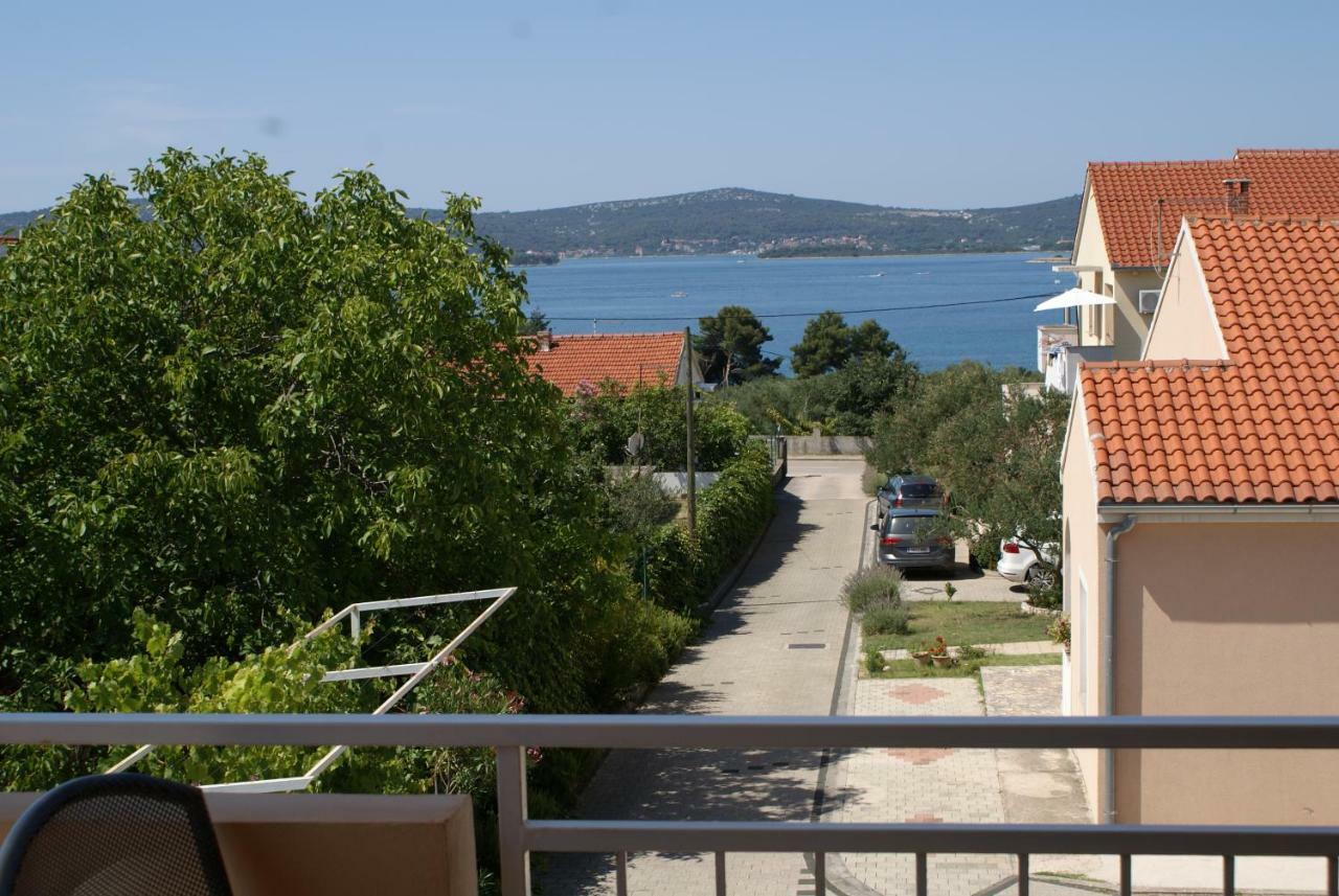 Apartments Vodopija 300M To The Beach Sveti Filip i Jakov Exteriör bild