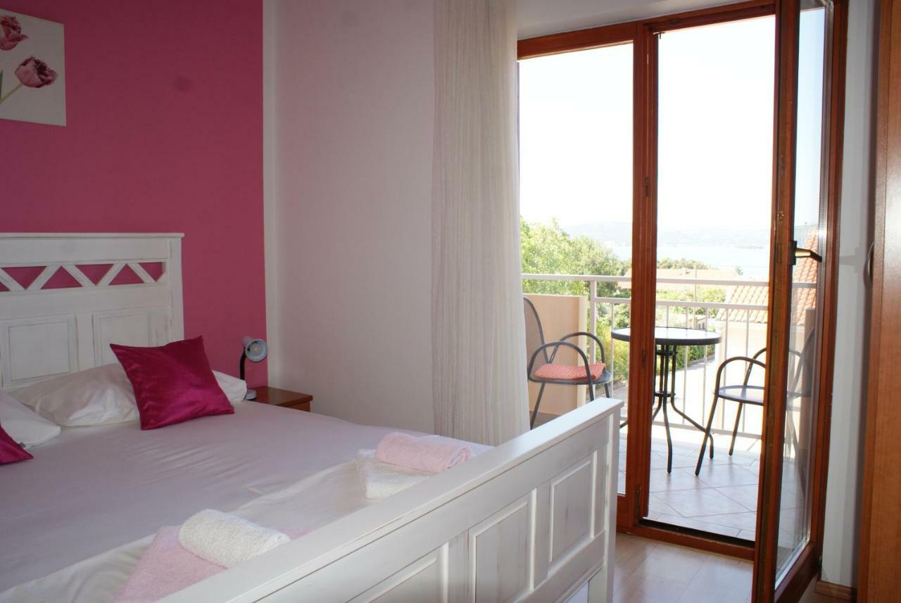 Apartments Vodopija 300M To The Beach Sveti Filip i Jakov Exteriör bild